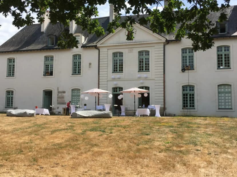SURPRENANTES - Château du Pé — photo 2