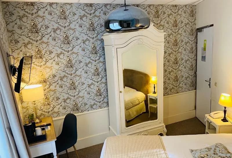 Hotal Brit Hotel Le Roc Au Chien — photo 5