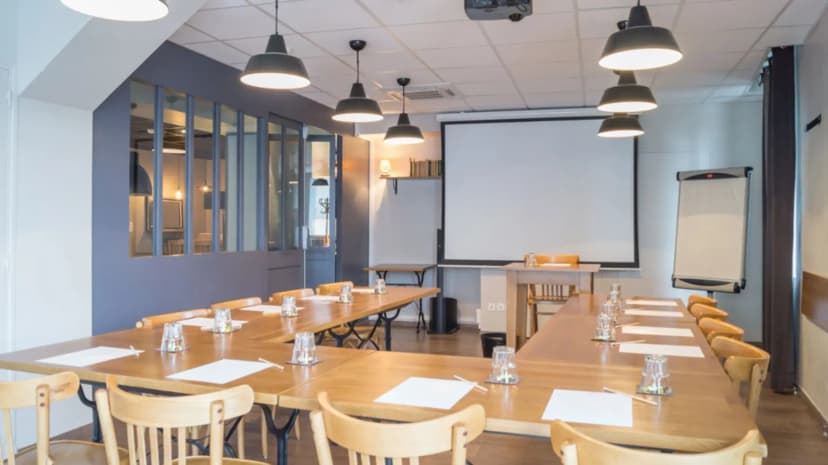 Logis Hotel Le Nouvel- Restaurant La Table — photo 4