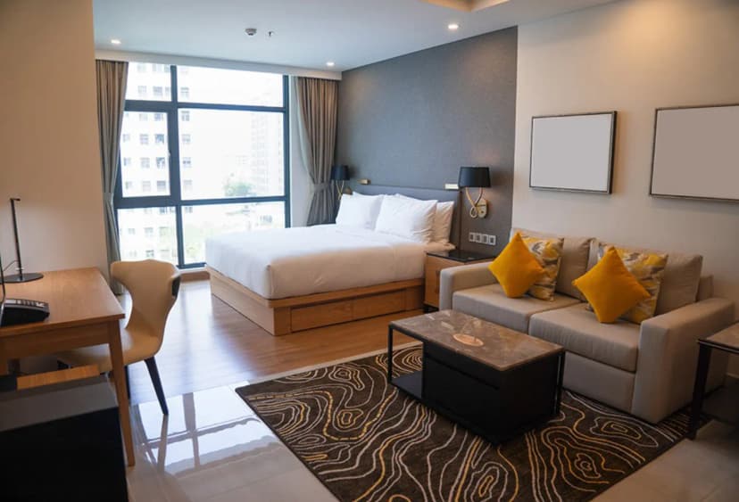 Empire Hotel — photo 1