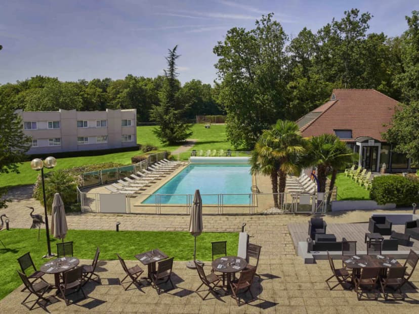 Novotel Fontainebleau Ury — photo 1