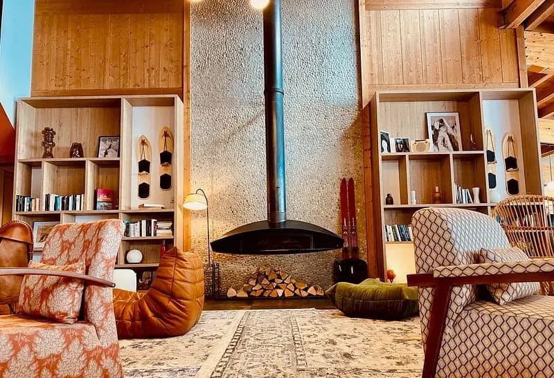 BIG SKY HOTEL — photo 1