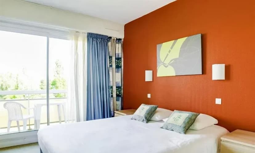HÔTEL & APPART'HÔTEL - Brit Hotel Le Parc Vichy — photo 5
