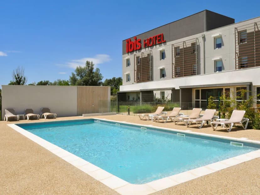 ibis Istres Trigance — photo 1