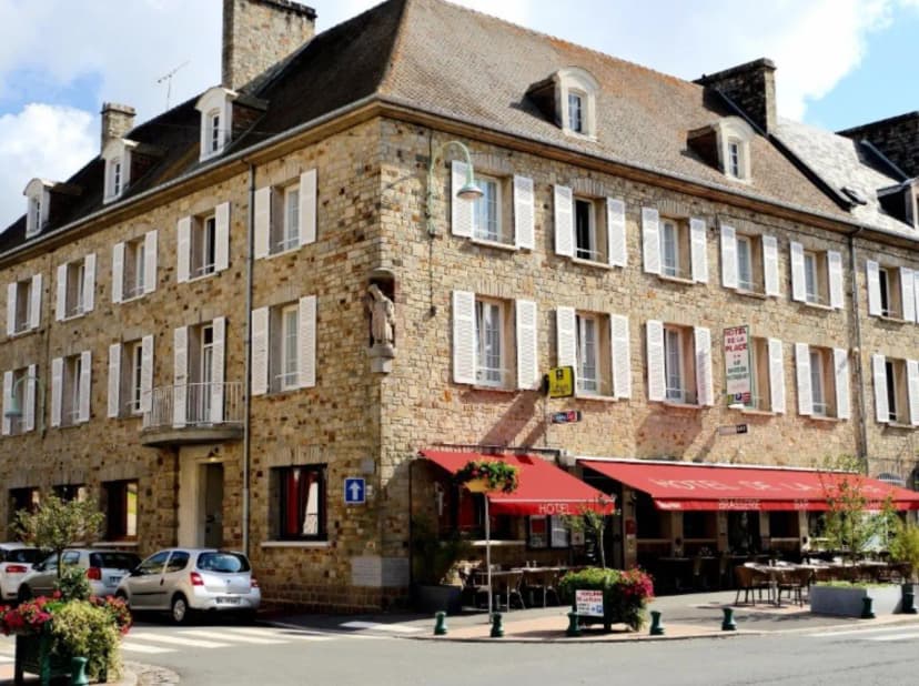Logis Hôtel de la Place — photo 1