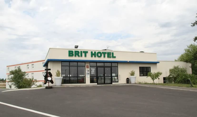 Brit Hotel Montargis — photo 1