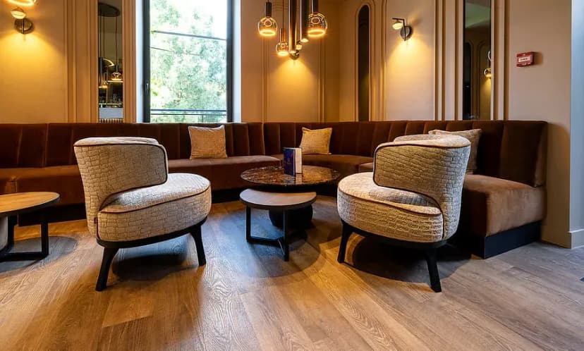 Amicitia Restaurant, Bar Ambiance & Hôtel — photo 3