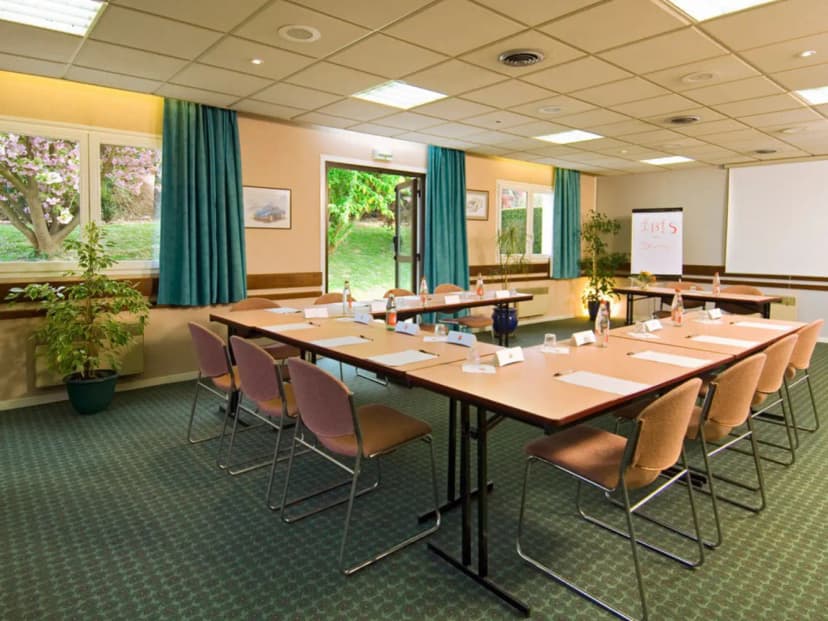 ibis Dieppe Val Druel — photo 1