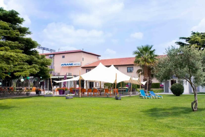 Ariane Hotel — photo 1