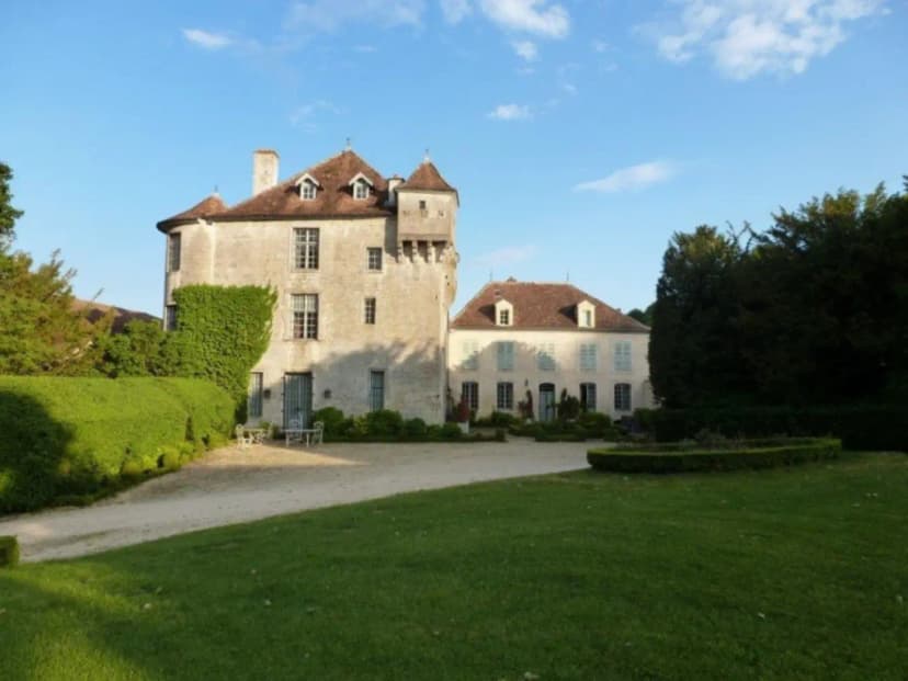 Castle Boucq — photo 1