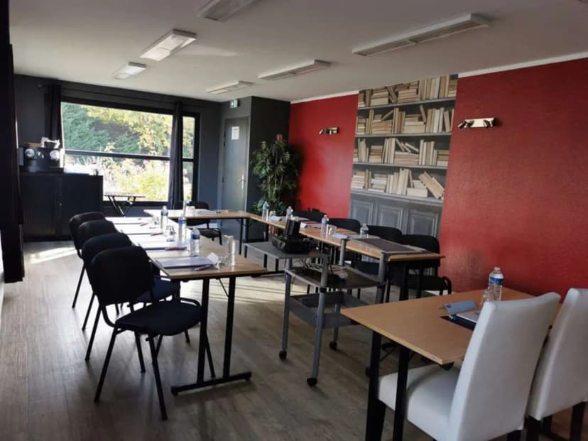 Hôtel Kyriad Avignon Cap Sud — photo 2