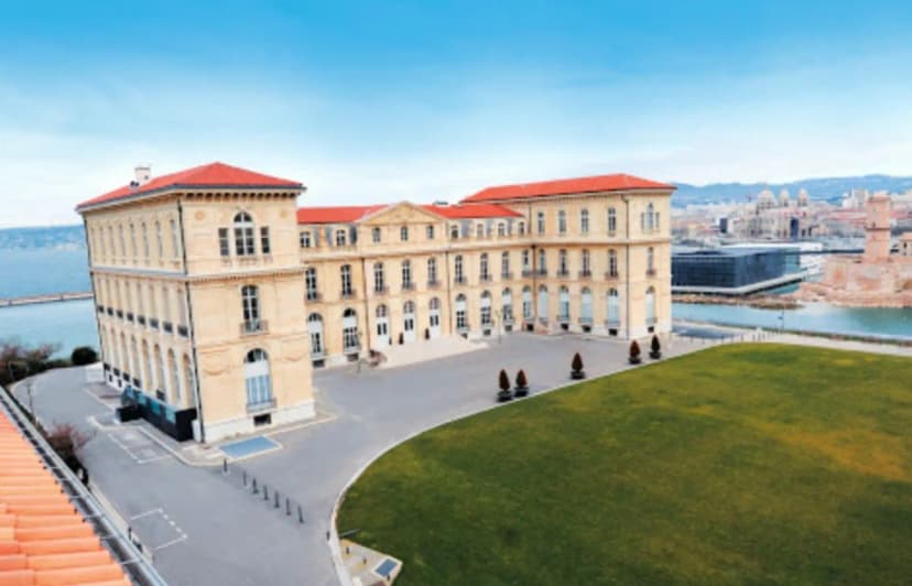 Palais du Pharo — photo 1