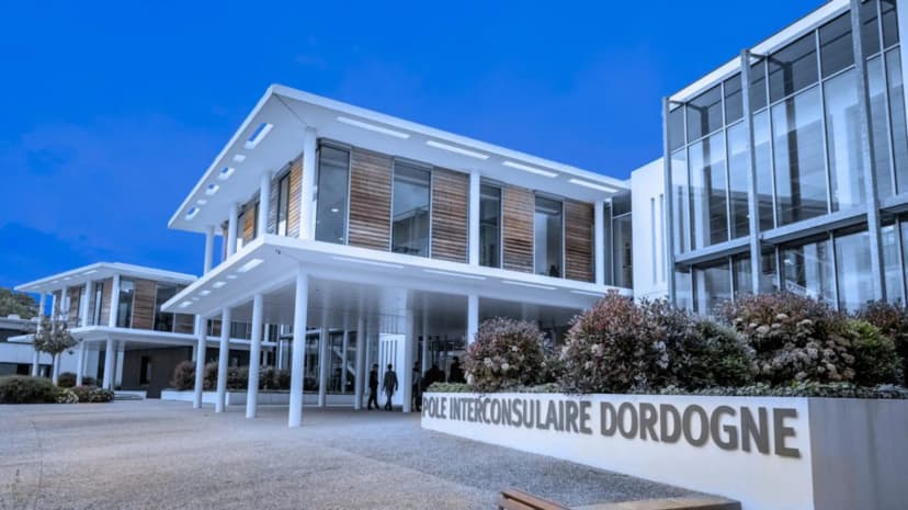 Le Pole Inter Consulaire De La Dordogne — photo 1