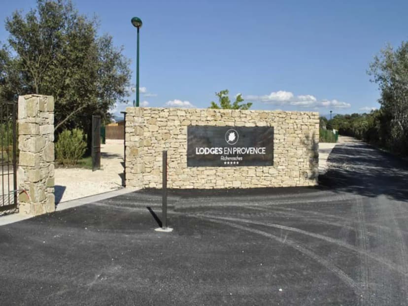 Lodges En Provence — photo 4