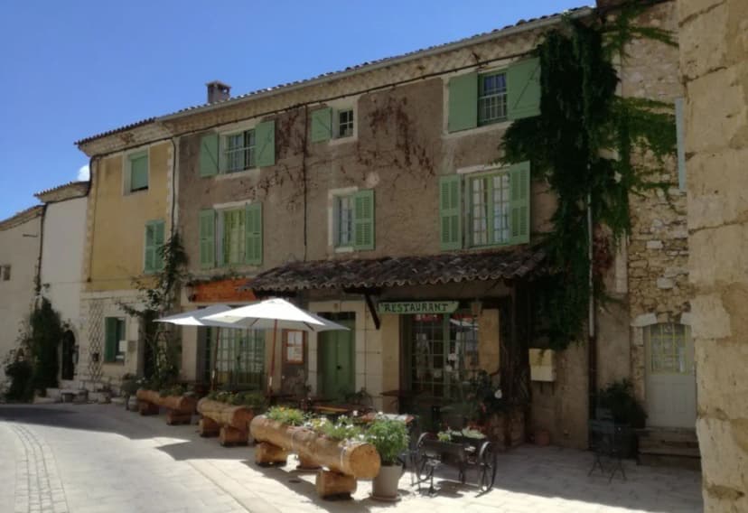 Hôtel Restaurant Auberge de Baudinard - Lac de sainte Croix — photo 1