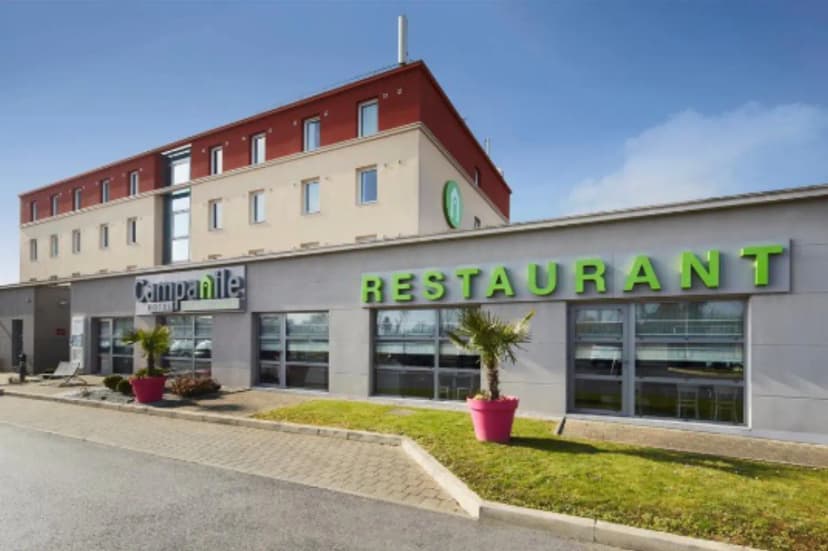 Hotel Restaurant Campanile Roissy Le Mesnil-Amelot — photo 1