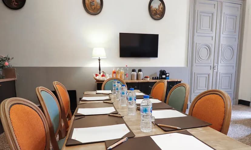 Appart'City Collection Nîmes Arènes - Appart Hôtel — photo 2