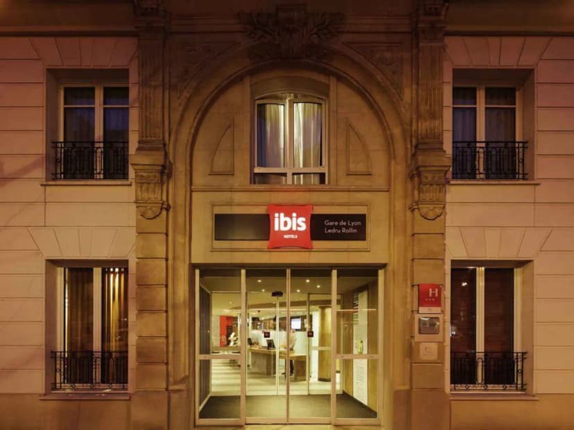 ibis Paris Gare de Lyon Ledru Rollin 12ème — photo 1