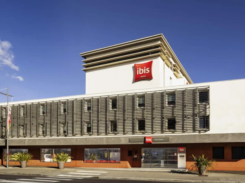 ibis Cannes Mandelieu — photo 1
