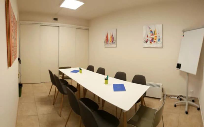 Centre d'Affaires du Loup — photo 1
