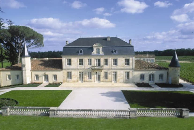 Château Couhins-Lurton — photo 1