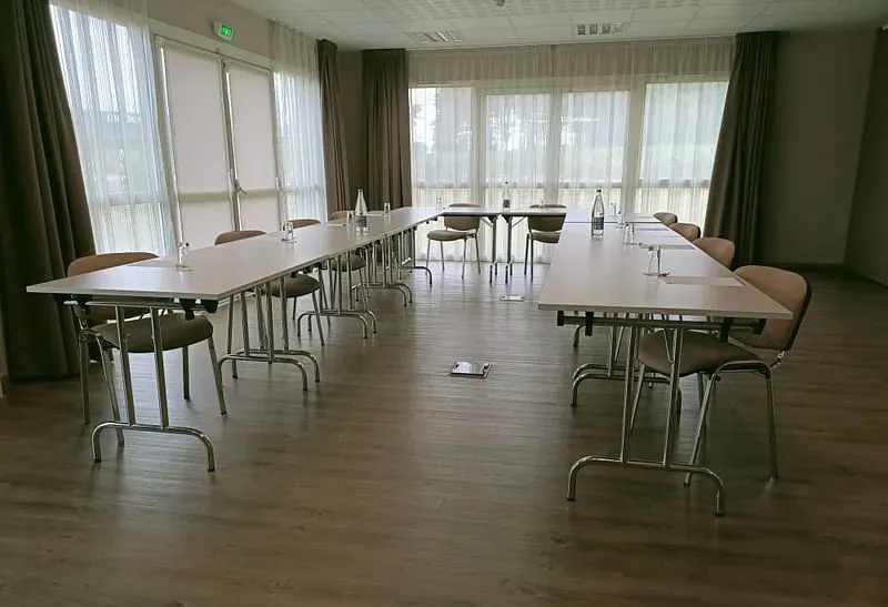 Brit Hotel Restaurant L' Adresse — photo 3