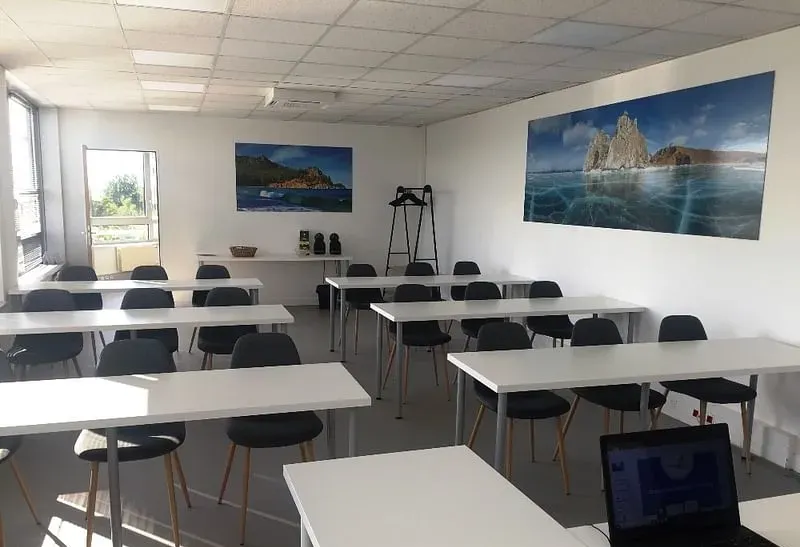 Location de Bureaux Torcy - Domiciliation - Coworking - DG Services — photo 1