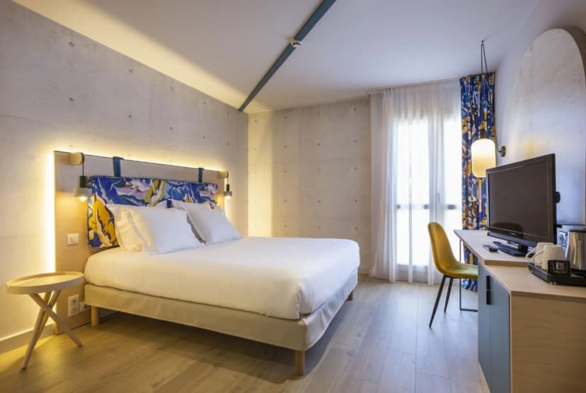 Urban Hotel — photo 1