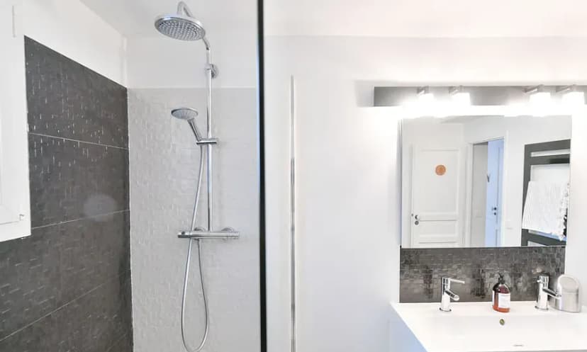 51 Av. Albert 1er — photo 3