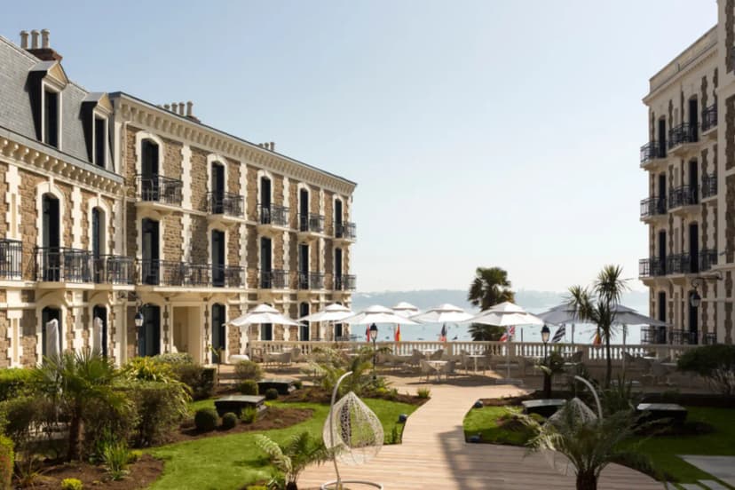 Le Grand Hôtel Dinard — photo 1
