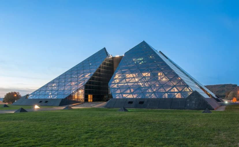 Pyramide des Métiers d'Art — photo 1