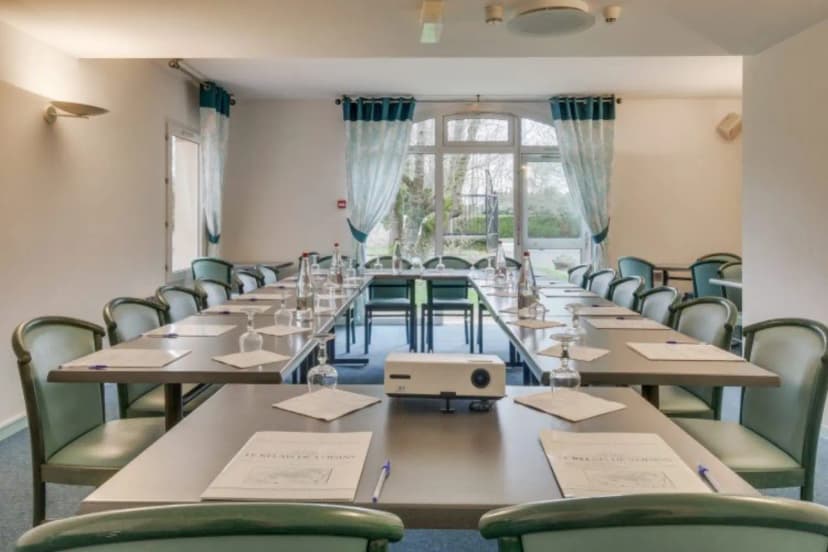 Hotel Le Relais De Voisins — photo 3