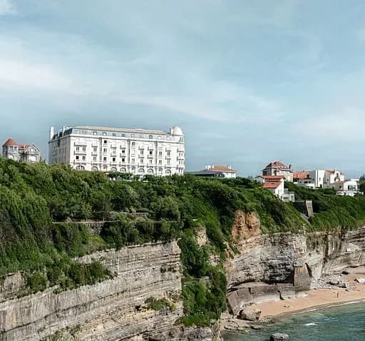 Regina Experimental Biarritz — photo 1
