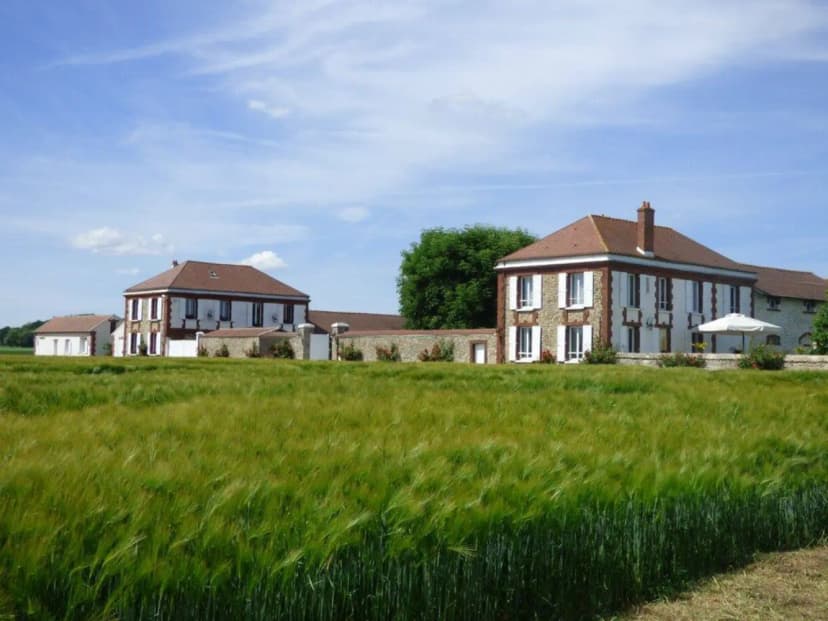 Ferme de Sainte Radegonde — photo 1