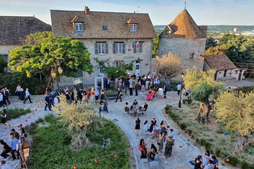 Le Village De Sully — photo 1