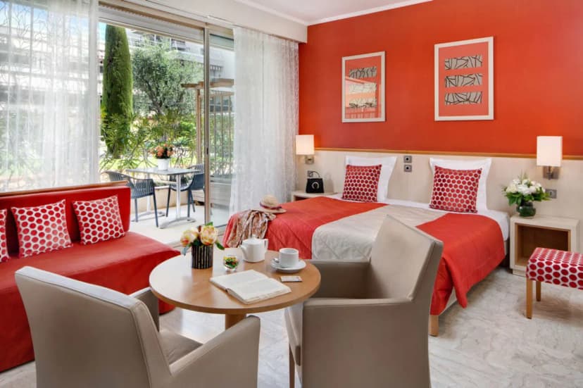 The Originals Boutique, Hôtel Les Strélitzias, Antibes Juan-les-Pins — photo 1