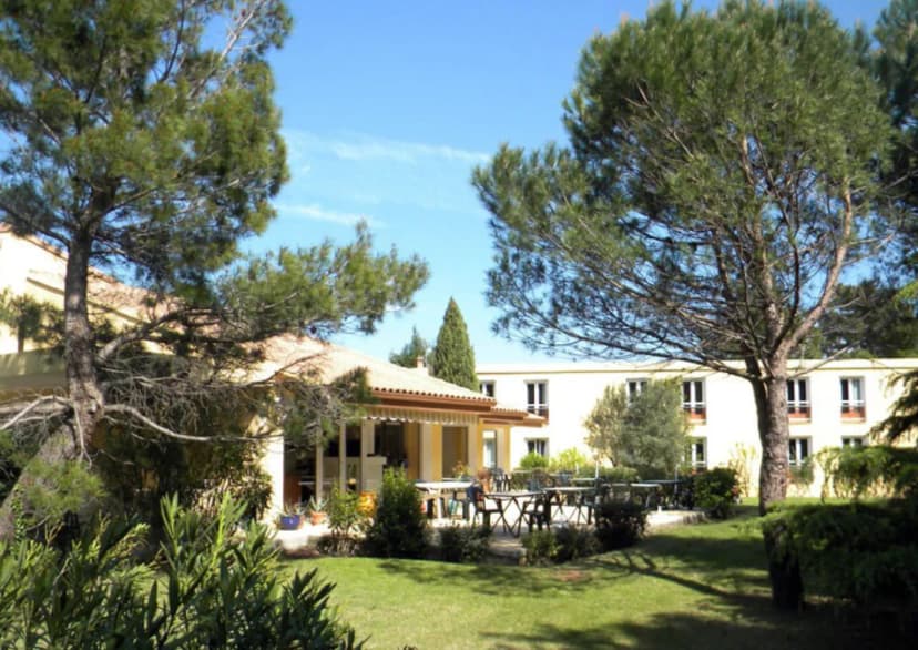 Logis Hotel Restaurant Le Mas de l'Olivier — photo 3