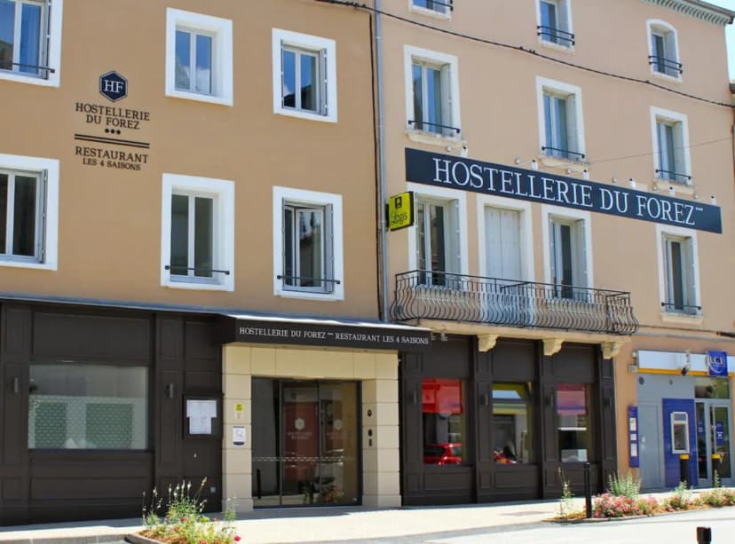 Logis Hostellerie du Forez — photo 1