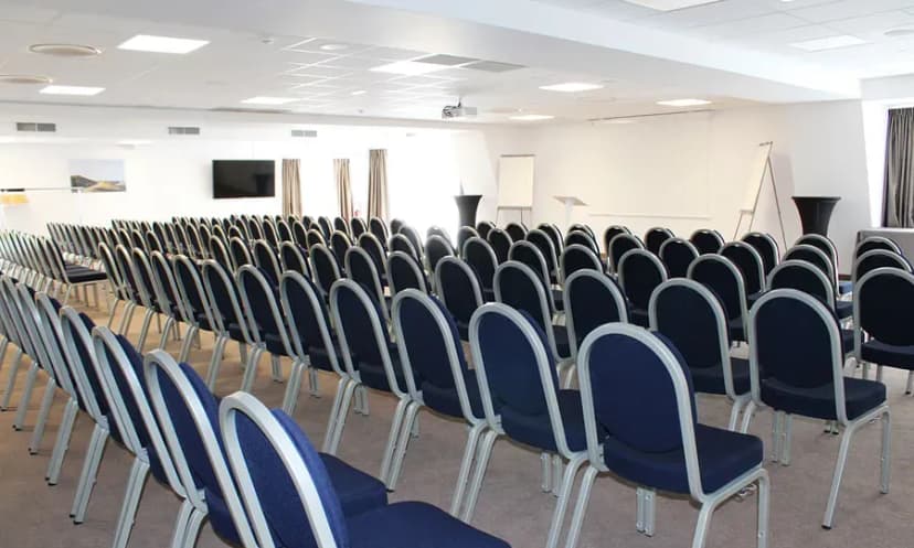 GOLDEN TULIP LA BAULE — photo 2