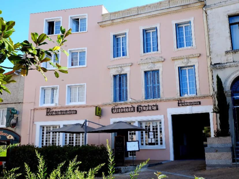 Logis Grand Hôtel — photo 1