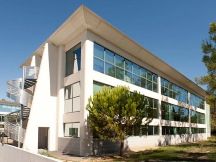HQ by Regus — photo 1