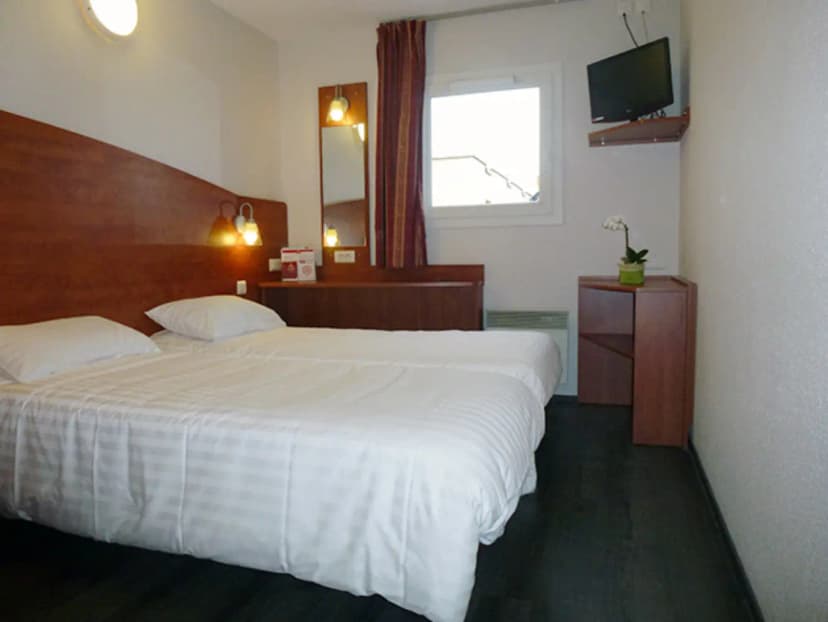 Brit Hotel Reims La Pompelle — photo 3