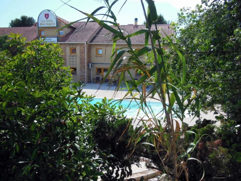 Hôtel Restaurant La Villa Martégale — photo 4