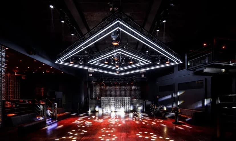 GATE CLUB PARIS — photo 2