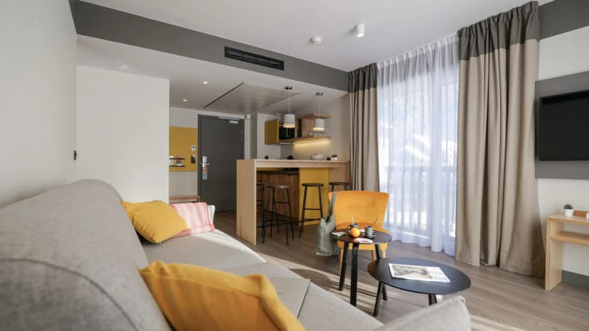 Plan B Hotel - Living Chamonix — photo 5