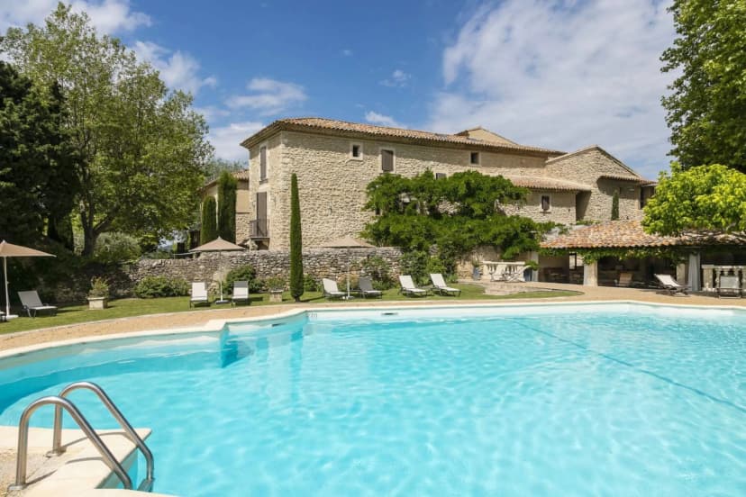 Le Mas De Guilles — photo 1