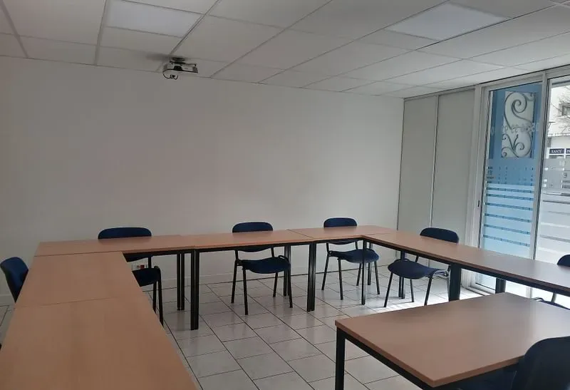 Three Third Space, Business Center GARE ST JEAN — photo 4