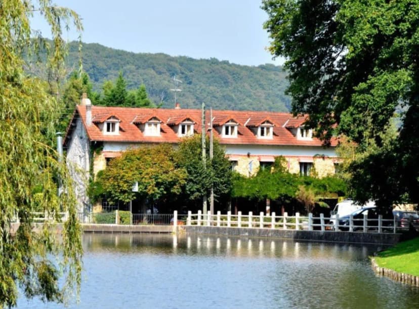 Logis Hôtel Au Bord du Lac — photo 1