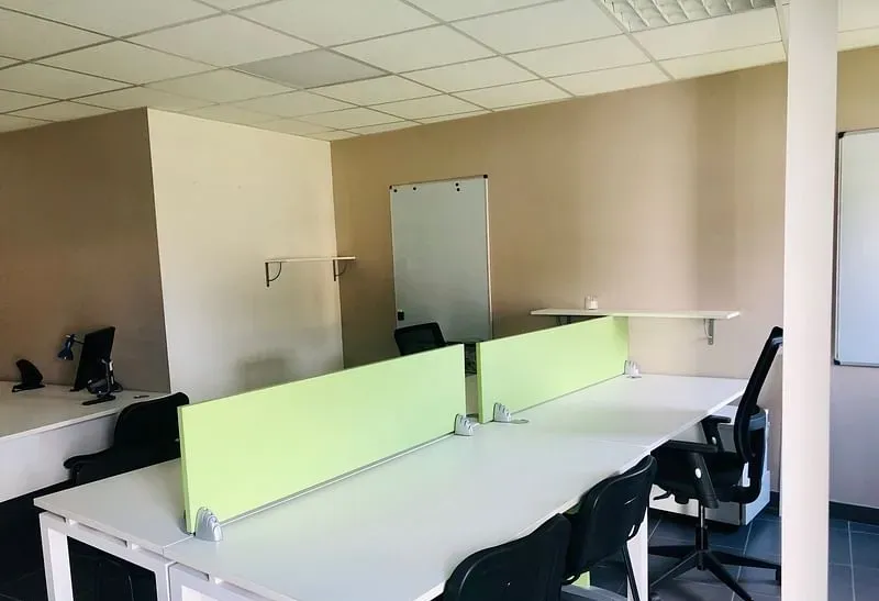 Pôle Mermoz - location salle de formations, bureaux partagés et individuels — photo 5