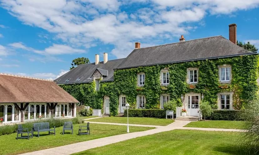 Logis Hôtel le Fleuray — photo 1